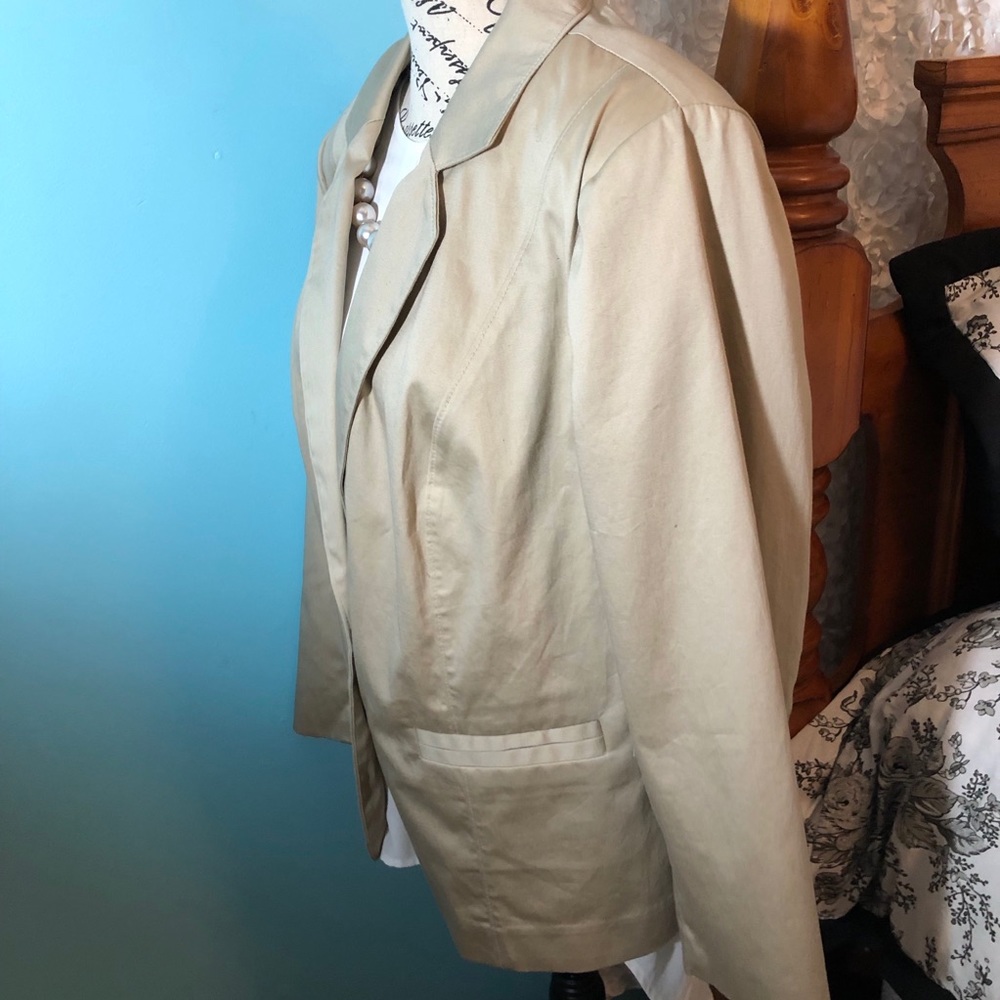 NWT Lane Bryant Khaki Blazer Size 18 - Picture 5 of 9